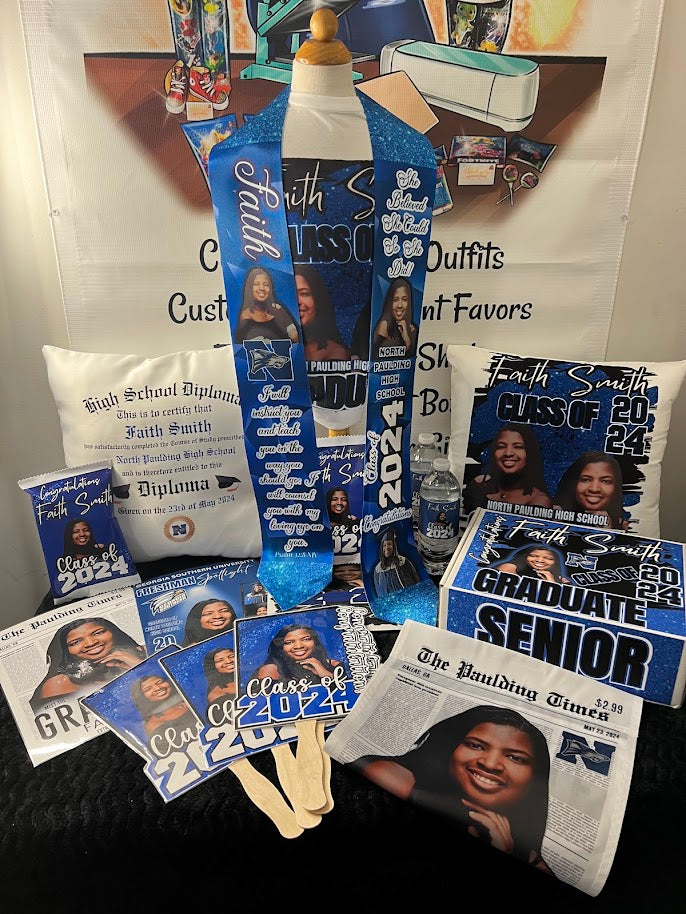Custom Graduation Gift Boxes – Personalized Senior Graduation Bundles –  Custom Senior Keepsake Set