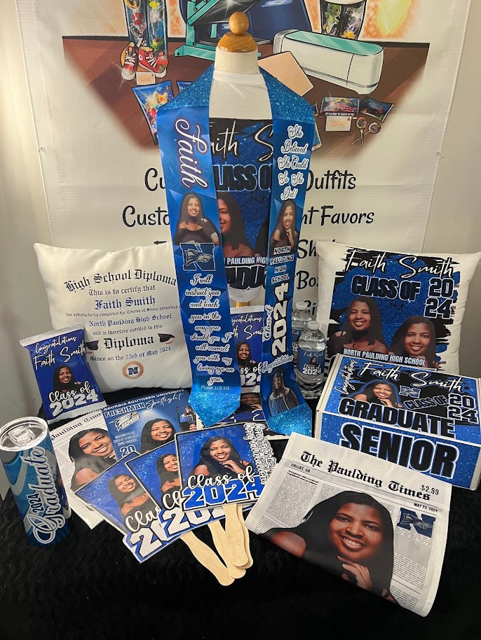 Custom Graduation Gift Boxes – Personalized Senior Graduation Bundles –  Custom Senior Keepsake Set